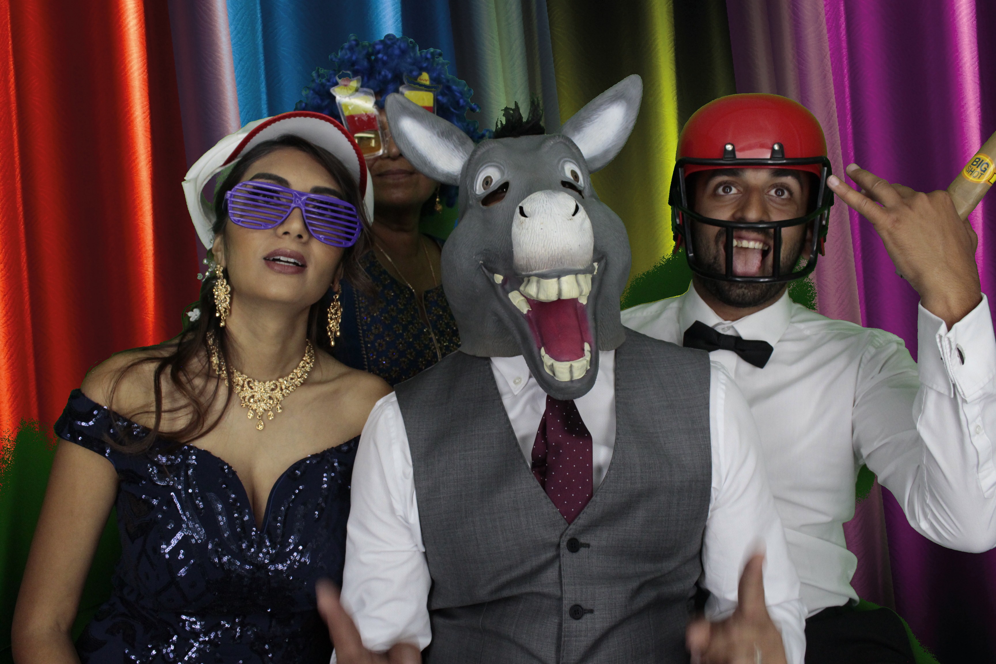 Bhavin & Yasmin’s Wedding | View more photos from the event at gallery.myphotoboothexperience.co.uk/u/MyPhotoBoothExperienceLtd/Bhavin-Yasmin’s-Wedding
